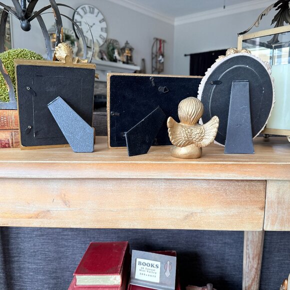 3 Vintage High Relief Gold Frames with Angel Pictures and Ceramic Gold Cherub - Picture 9 of 17